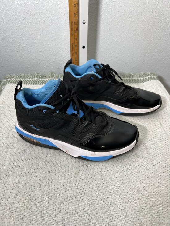 EUC Nike Air Jordan Stay Loyal 3 Sneakers in Patent Leather Black & Blue SZ 9 main image 7